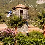 The Tower Otel 3*